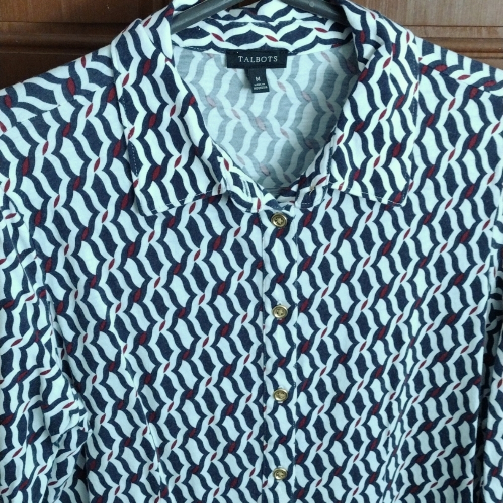Blouse with gold buttons